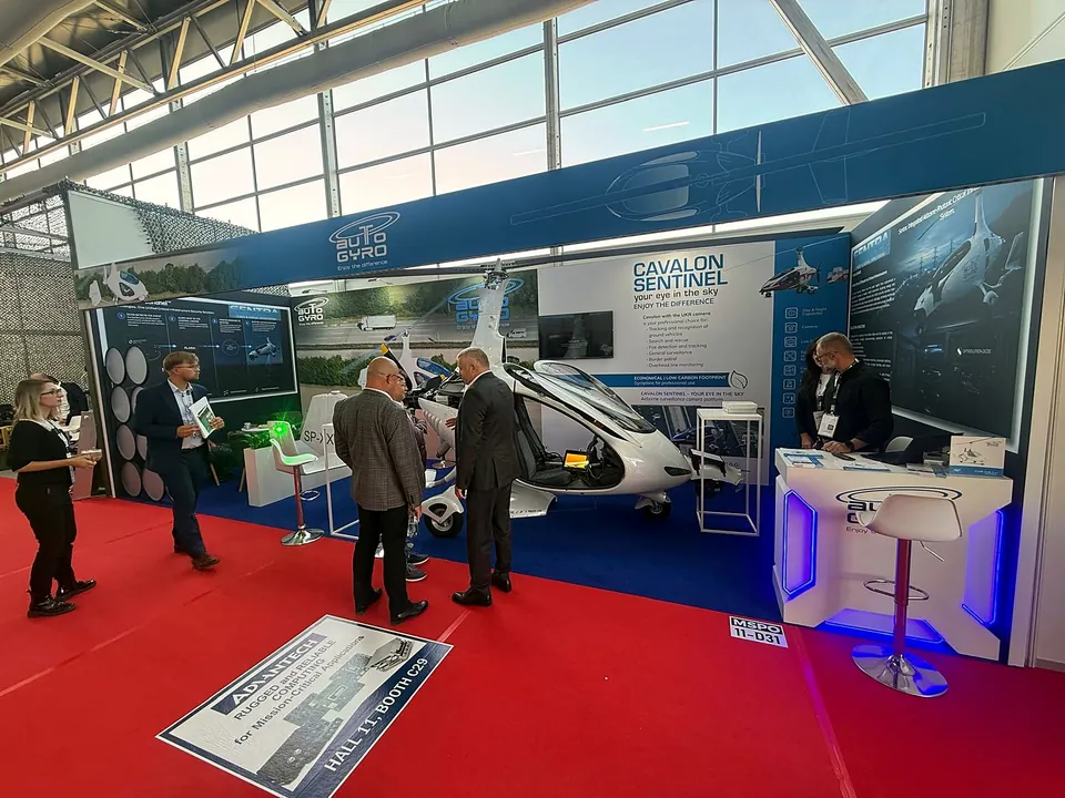 Visitors at the AutoGyro Poland stand during MSPO 2026